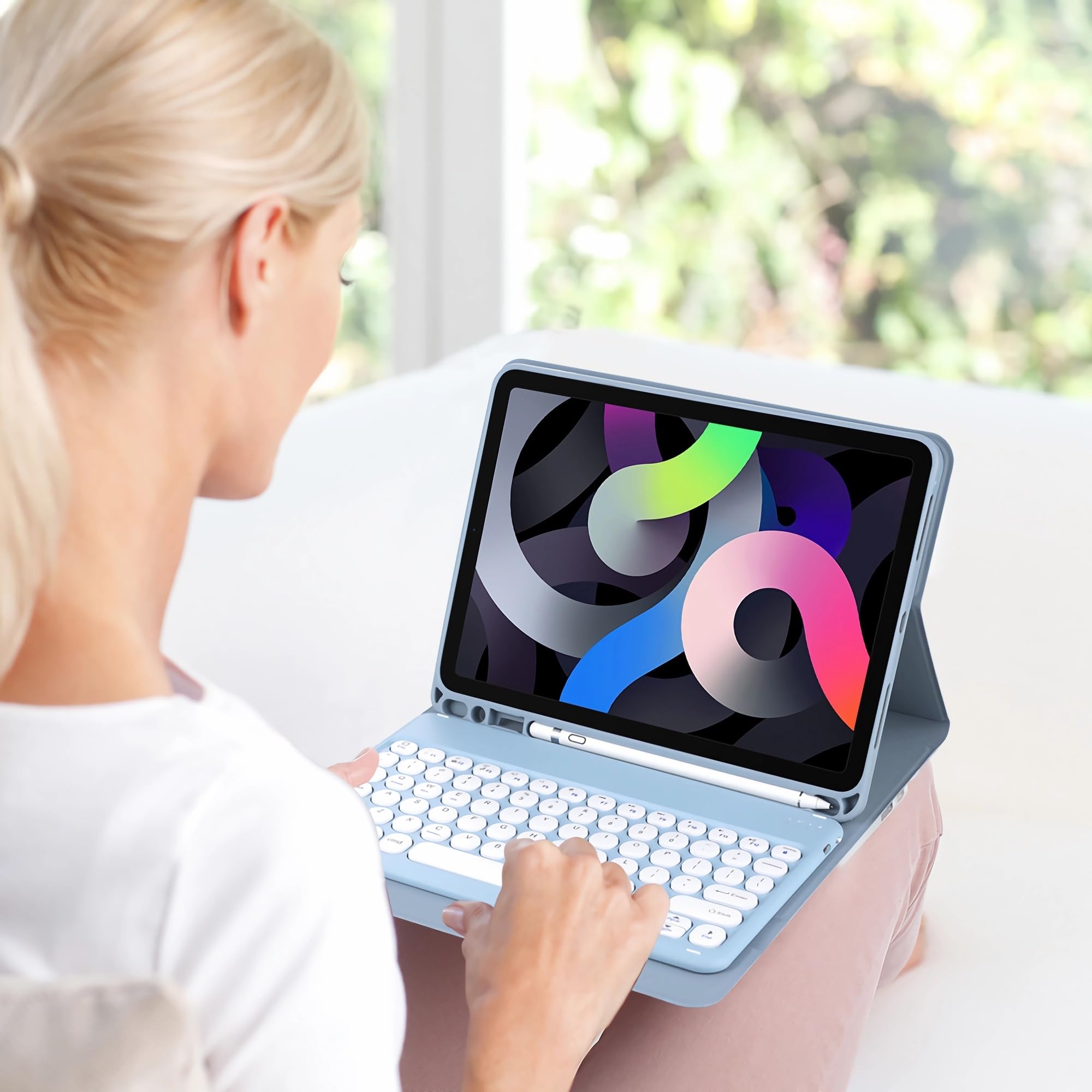 【未使用同様】Fire HD 10 13世代+ キーボードカバー + マウス Amazon.co.jp: マウス付き 2023年型 Fire HD 10 第13世代 用の